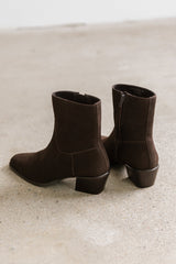 Steve Madden Daney Boots In Brown Suede - Final Sale