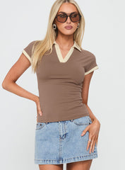Nuvora Contrast Collared Top Brown