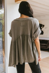 Niki Exposed Seam Top In Sage - Final Sale