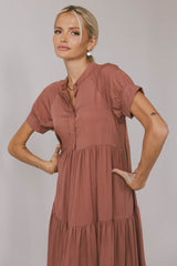 Amanda Tiered Dress In Raisin
