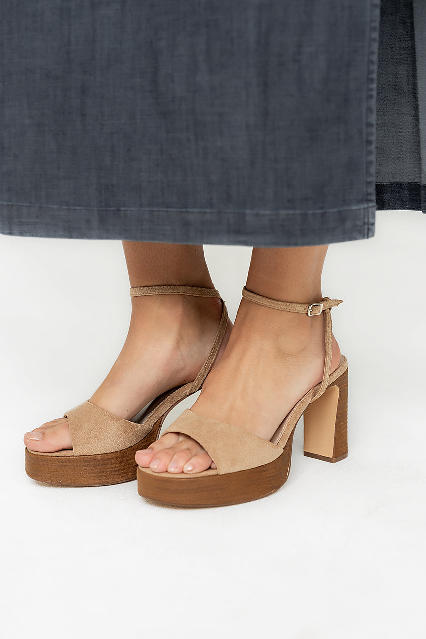 Jackie Platform Heel In Sand - Final Sale