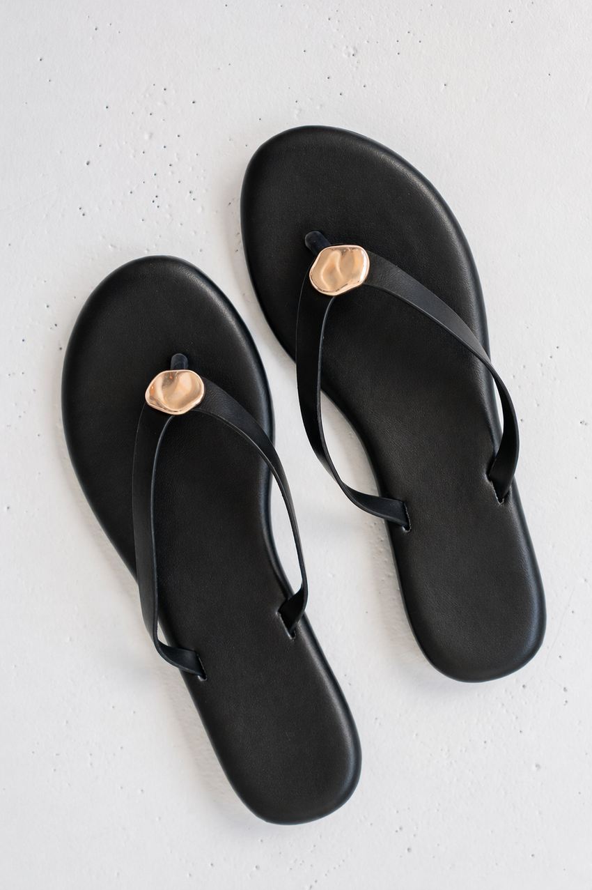 Kellen Thong Sandal in Black - FINAL SALE